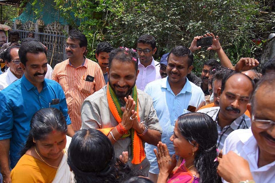 ആദ്യം കള്ളക്കേസ്സില്‍ കുടുക്കി ജയിലിലടച്ചു; തോറ്റുകൊടുക്കാനാവില്ല ഈ ശബരീശ മണ്ണില്‍; അതിജീവിക്കും നമ്മളിതിനെയും; കെ സുരേന്ദ്രന്റെ കുറിപ്പ്