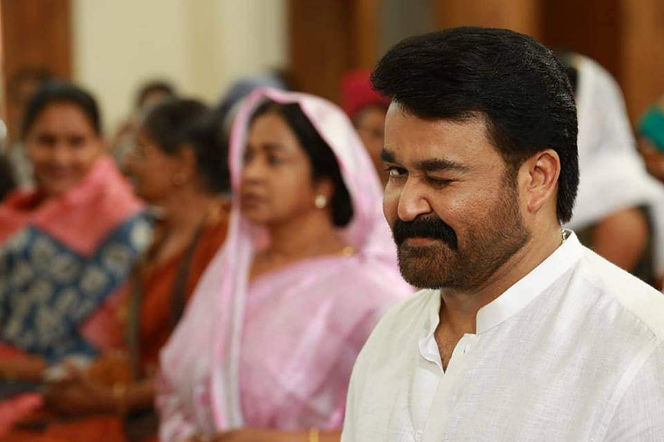 തൃശ്ശൂര്ക്കാരനായി ലാലേട്ടന്; ഇട്ടിമാണിയുടെ ഫസ്റ്റ് ലുക്കിന് ഗംഭീര സ്വീകരണം