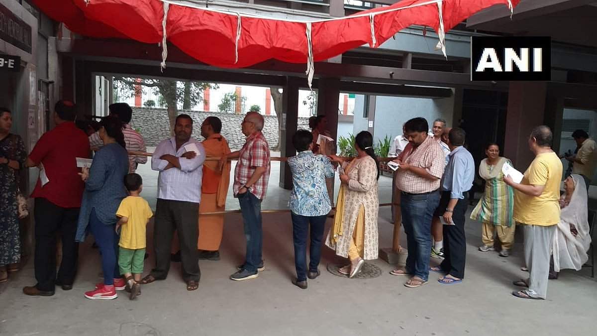 ആറാംഘട്ടം വിധിയെഴുതുന്നു ; ഏഴ് സംസ്ഥാനങ്ങളിലെ 59 മണ്ഡലങ്ങൾ ബൂത്തിൽ ; ബിജെപിക്ക് നിർണായകം