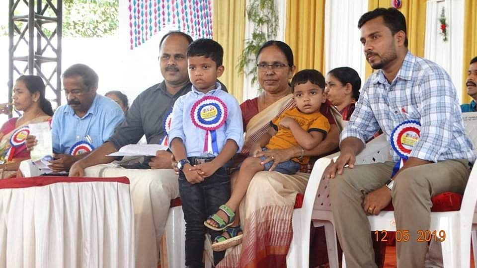 നഴ്‌സസ് ദിനത്തില്‍ ലിനി സിസ്റ്റര്‍ക്ക് ആദരം: ശ്രവണസഹായി കളഞ്ഞ് പോയ ആറ് വയസുകാരനും സര്‍ക്കാര്‍ സഹായം