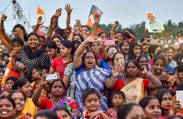 ബംഗാളില് ഇടതു വോട്ടുകള് ബിജെപിയിലേക്ക് ഒഴുകുന്നു; കണക്കുകള് തെറ്റുമെന്ന് തൃണമൂലിന് ആശങ്ക