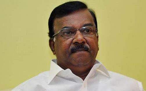 'ഫയലുകള്‍ എടുത്തെറിഞ്ഞു, ഇയാള്‍ക്കെന്താ കൊമ്പുണ്ടോ എന്ന് ചോദിക്കേണ്ടി വന്നു' ; തോമസ് ഐസക്കിനും വി എസ് അച്യുതാനന്ദനുമെതിരെ സി ദിവാകരന്‍