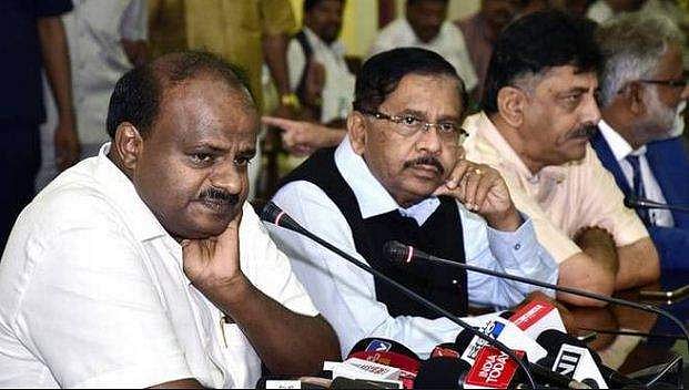 കര്‍ണാടകയില്‍ പുതിയ കരുനീക്കങ്ങള്‍; മുഖ്യമന്ത്രിസ്ഥാനം കോണ്‍ഗ്രസ് ഏറ്റെടുത്തേക്കും