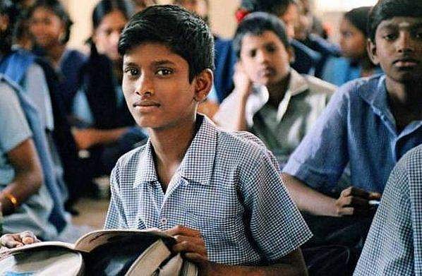 വിദ്യാര്‍ത്ഥികള്‍ക്കായി സ്‌കോളര്‍ഷിപ്പുകള്‍; ഈ മാസം തന്നെ അപേക്ഷിക്കാം 