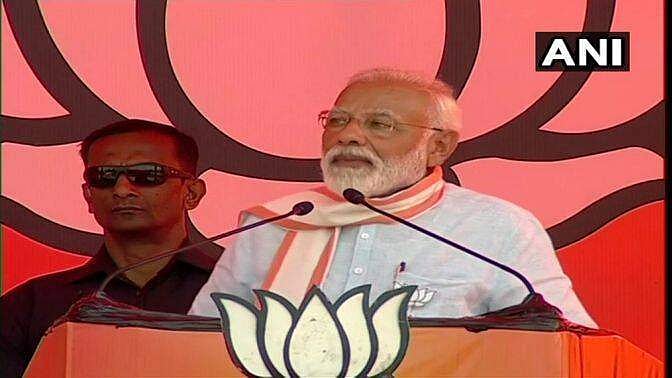 'തന്നെ പട്ടിയെന്നും കുരങ്ങനെന്നും വിളിച്ചു'; 'അമ്മയെ അധിക്ഷേപിച്ചു; എന്റെആച്ഛനാരെന്ന് ചോദിച്ചു'- മോദി