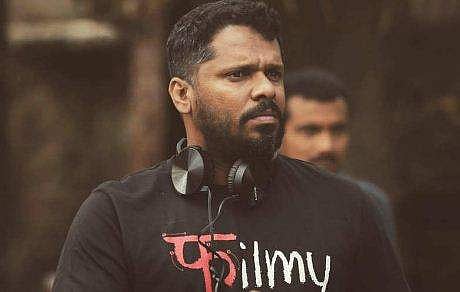 'രാഷ്ട്രീയ പാര്‍ട്ടിക്കു പിടിച്ചുനില്‍ക്കാന്‍ എന്റെ സിനിമ വേണ്ട'; ആഷിക് അബു