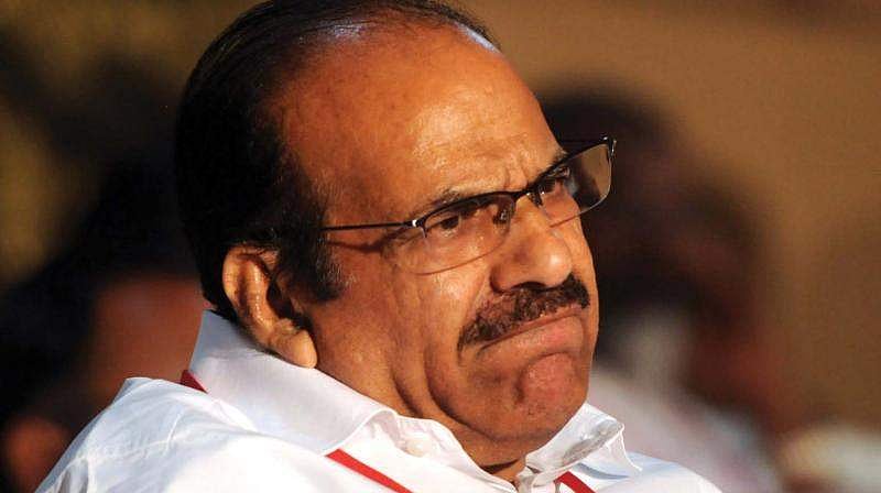 കോടിയേരി പരാതിക്കാരിയേയും കുട്ടിയേയും വീട്ടില്‍ക്കയറ്റി നവോത്ഥാനം നടത്തണം: ബിജെപി