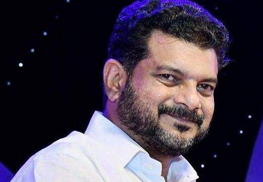 'ആ സഹോദരിമാര്‍ക്ക് കോണ്‍ഗ്രസ് ഓഫീസില്‍ കയറിനില്‍ക്കാനാവില്ലല്ലോ !'; ട്രോളിനെതിരെ ആഞ്ഞടിച്ച് പി വി അന്‍വര്‍