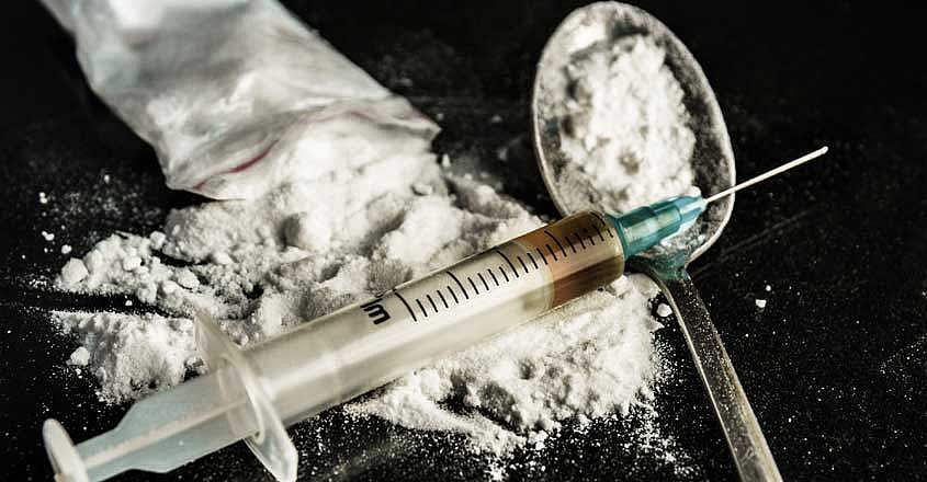 കോവളത്ത്  20 കോടിയുടെ ലഹരി വേട്ട; കഞ്ചാവും ഹാഷിഷ് ഓയിലും ചരസും കടത്താന്‍ ശ്രമം; പ്രതി പിടിയില്‍ 