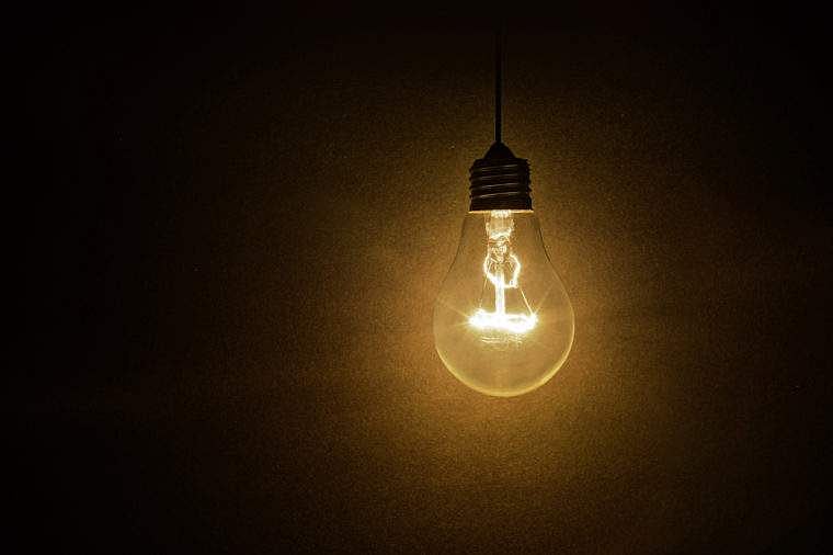 ഉടനടി വൈദ്യുതി നിയന്ത്രണം ആവശ്യമില്ലെന്ന് കെഎസ്ഇബി; മഴ കനക്കുമെന്ന് പ്രതീക്ഷ 