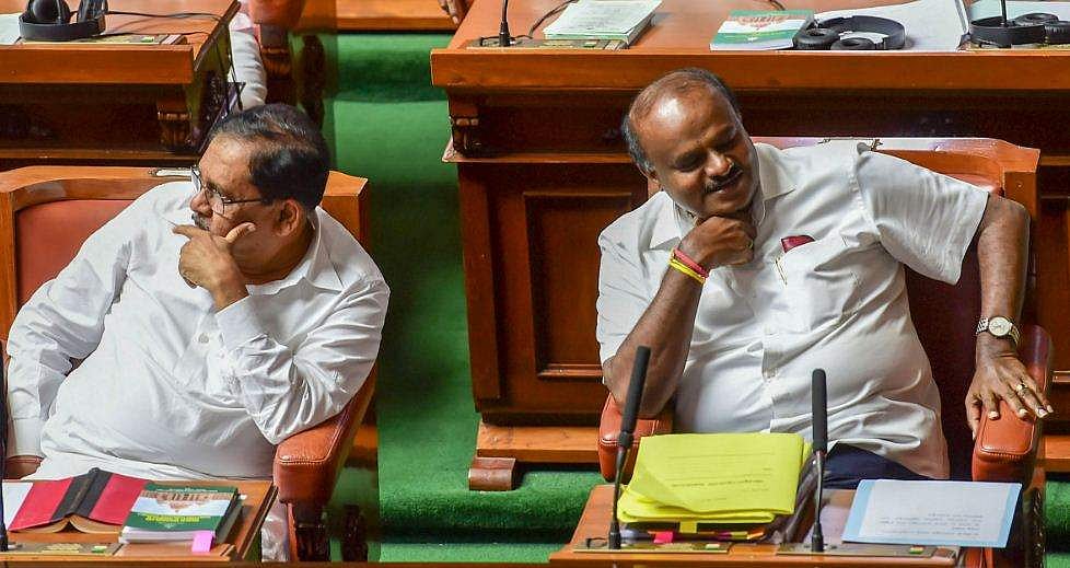 കര്‍ണാടകയില്‍ വിശ്വാസവോട്ടിന് ഗവര്‍ണറുടെ അന്ത്യശാസനം; കോണ്‍ഗ്രസ് നിയമനടപടിക്ക് 