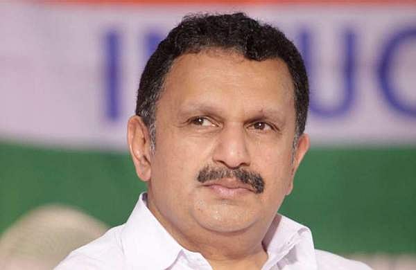 'രാഹുലിനെ പ്രധാനമന്ത്രിയാക്കിയത് പോലെയാണോ മുരളീധരന്‍ ജീ യൂണിവേഴ്‌സിറ്റി കോളജ് മാറ്റുന്നത്?'