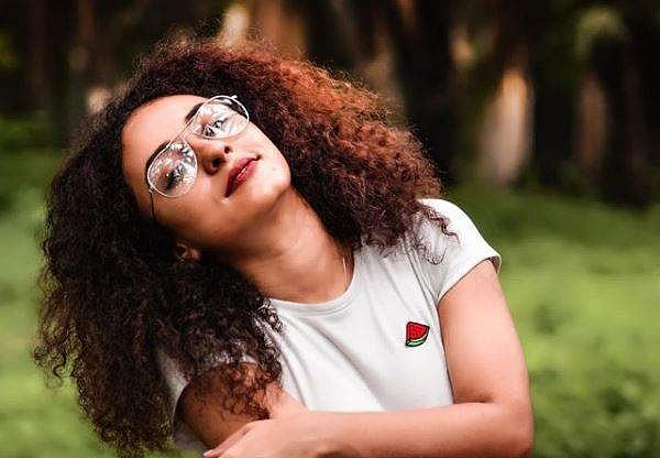 പേളി മാണി ബോളിവുഡിലേക്ക്: ആദ്യ ചിത്രം അഭിഷേക് ബച്ചനൊപ്പം 