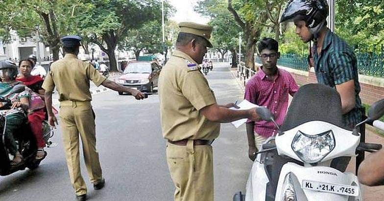 തിങ്കളാഴ്ച മുതല്‍ സംസ്ഥാനത്ത് കര്‍ശന വാഹന പരിശോധന; മുന്നറിയിപ്പ്