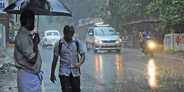 സംസ്ഥാനത്ത് മഴ ശക്തം: മീനച്ചിലാര്‍ കരകവിഞ്ഞു