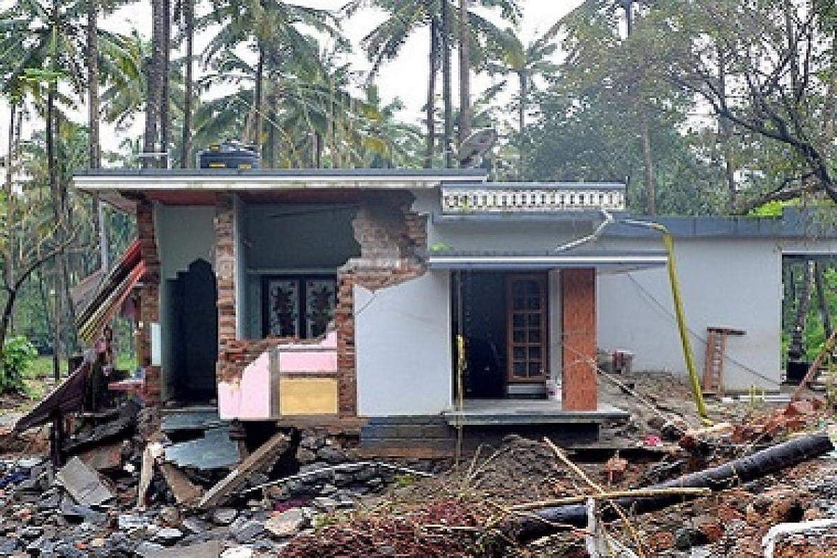 'തരിശുവീടുകള്‍' പുനര്‍വിതരണം ചെയ്യണം; സിമന്റ്  മതിലിന് പകരം ജൈവ വേലി: വീട് നിര്‍മ്മാണത്തിന് നിയന്ത്രണങ്ങള്‍ക്ക് ശുപാര്‍ശ