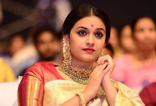 കീര്ത്തിയുടെ ആദ്യ ബോളിവുഡ് ചിത്രം അജയ് ദേവ്ഗണിനൊപ്പം: ഫുട്ബോള് ബയോപികിന്റെ പോസ്റ്റര് പുറത്ത്