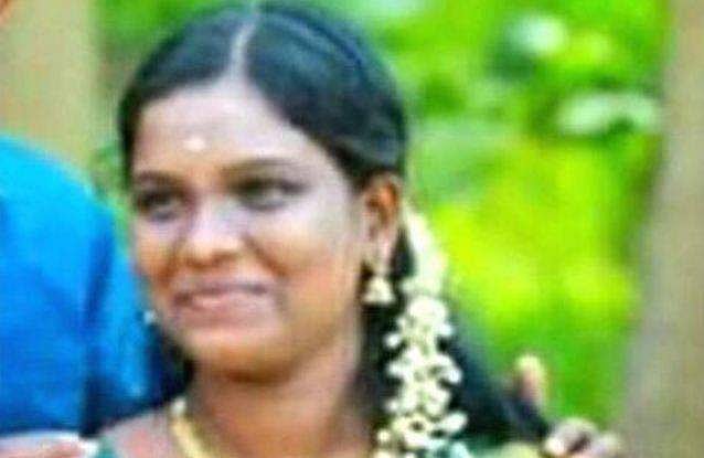 പൊലീസ് ഉദ്യോഗസ്ഥ വീടിന്റെ ജനലില്‍ തൂങ്ങിമരിച്ച നിലയില്‍; അന്വേഷണം