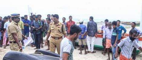 കടലില്‍ കെട്ടിത്താഴ്ത്തിയില്ല; ആലപ്പുഴയില്‍ തട്ടിക്കൊണ്ടുപോയ യുവാവിന്റെ മൃതദേഹം ബീച്ചില്‍ കുഴിച്ചിട്ട നിലയില്‍