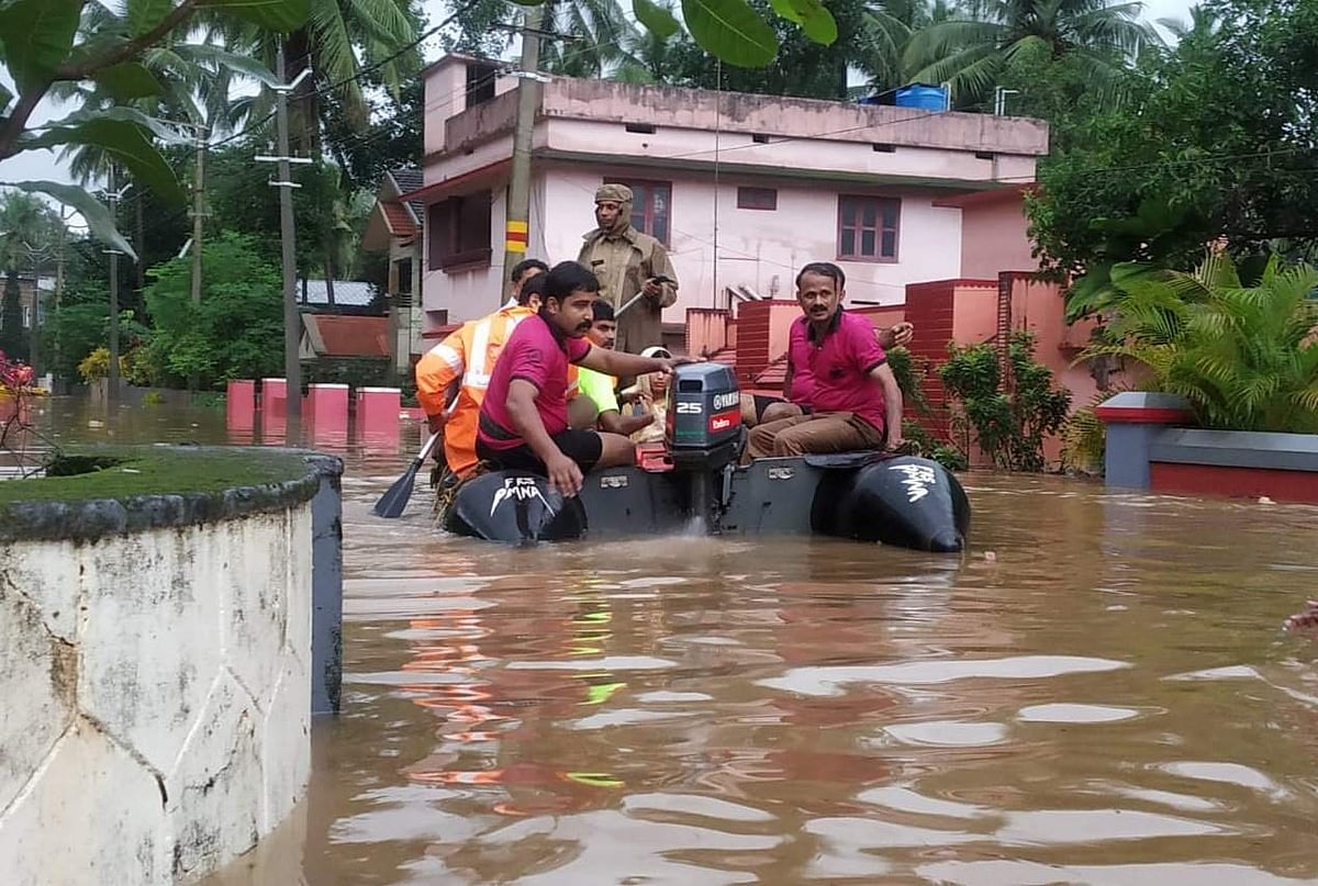 ഡാമുകള് തുറന്നു; ജാഗ്രതാനിര്ദേശം, ഞായറാഴ്ച വരെ കനത്ത മഴ തുടരുമെന്ന് മുന്നറിയിപ്പ്