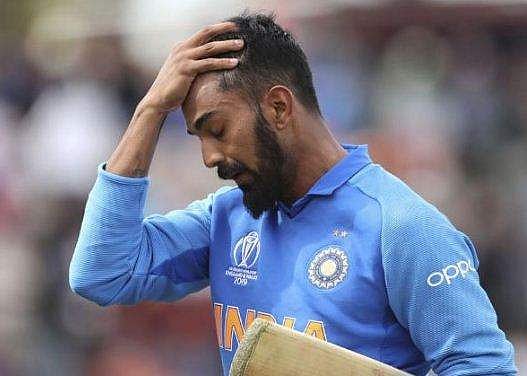 എന്തൊരു വിധിയാണ് രാഹുലിന്റേത്! അവിടേയുമില്ല ഇവിടേയുമില്ലെന്ന അവസ്ഥ 