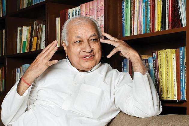 'പ്രധാനമന്ത്രിക്ക് നന്ദി; ദൈവത്തിന്റെ സ്വന്തം നാട്ടിലേക്ക് വരുന്നതില് സന്തോഷം'; നിയുക്ത കേരള ഗവര്ണര് ആരിഫ് മുഹമ്മദ് ഖാന്