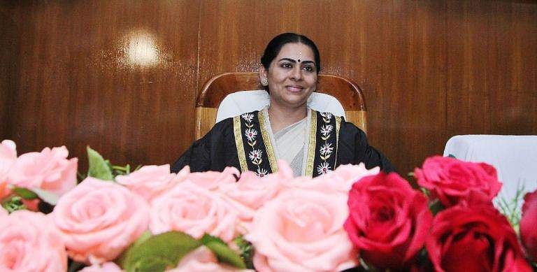 യുഡിഎഫ് 'മുങ്ങും' ; കൊച്ചി മേയര്‍ക്കെതിരായ അവിശ്വാസ പ്രമേയത്തില്‍ ഇന്ന് ചര്‍ച്ച ; കോണ്‍ഗ്രസ് ഗ്രൂപ്പുപോരില്‍ പ്രതീക്ഷയര്‍പ്പിച്ച് എല്‍ഡിഎഫ്