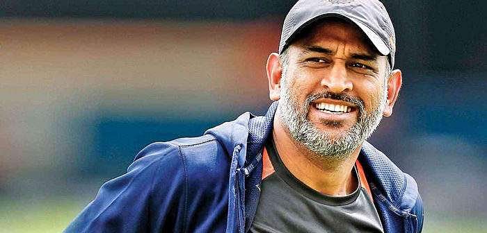 'മടങ്ങാം സ്‌കൂള്‍ കാലത്തേക്ക്; ക്രിക്കറ്റ് ജീവിതത്തില്‍ ഒരിക്കലെങ്കിലും ഇത് സംഭവിച്ചിട്ടുണ്ടാവില്ലേ'; വീഡിയോ പങ്കിട്ട് ധോണി (വൈറല്‍)