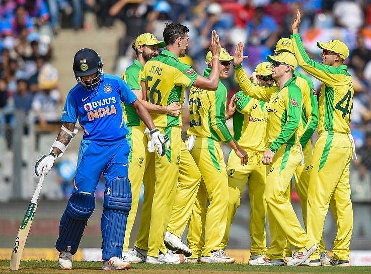 കസറിയത് പേസര്‍മാര്‍; ഇന്ത്യന്‍ ബാറ്റിങ് നിരയെ വരുതിയില്‍ നിര്‍ത്തി ഓസീസ്; ലക്ഷ്യം 256 റണ്‍സ്