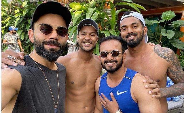 വൈറലായി കോഹ് ലിയുടെ ന്യൂ ഇയര്‍ പാര്‍ട്ടി ക്ഷണം, പങ്കെടുക്കാതെ ധോനി; പന്തിനെ കുത്തിയതില്‍ ലൈക്കുമായി സഞ്ജു