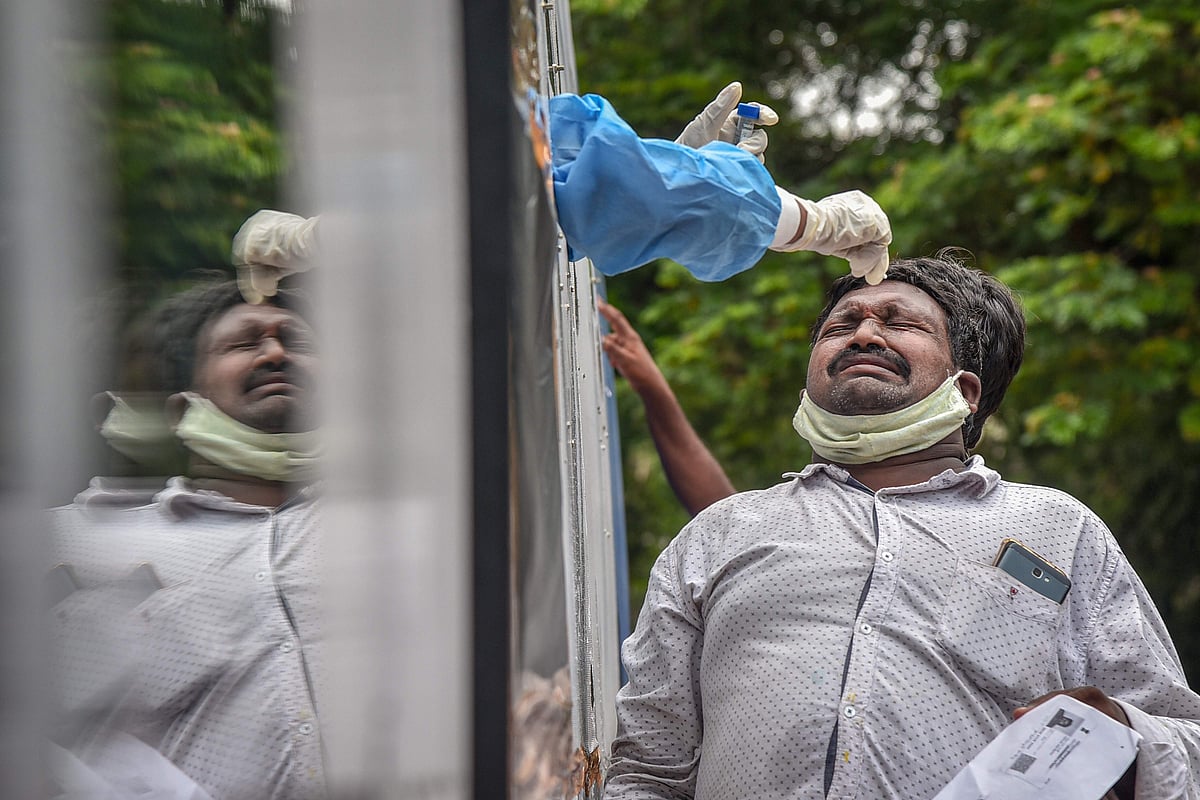 ആറ് ജില്ലകളില് ആയിരത്തിന് പുറത്ത് കോവിഡ് ബാധിതര്; ഏറ്റവും കൂടുതല് മലപ്പുറത്ത്; ജില്ല തിരിച്ചുള്ള കണക്ക്