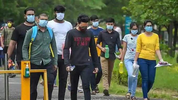 കോവിഡ് വ്യാപനം കുറയുന്നു, ഇന്നലെ രോഗം സ്ഥിരീകരിച്ചത് 73,272 പേര്ക്ക്, മരണം 926