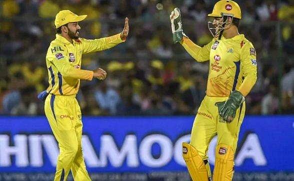 ജാദവിനെ ഒഴിവാക്കരുത്, പകരം ധോനി ചെയ്യേണ്ടത് ഇങ്ങനെ; സെവാഗിന്റെ നിര്‍ദേശം 