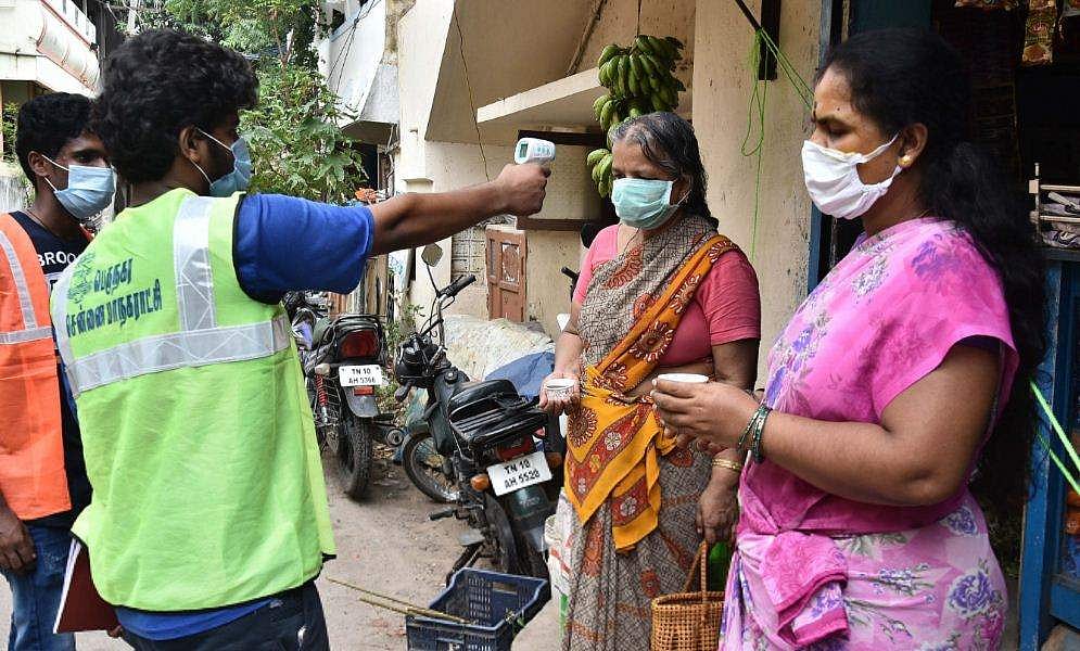 കര്‍ണാടകയില്‍ കോവിഡ് വ്യാപനം രൂക്ഷം, 7012 പുതിയ കേസുകള്‍; തമിഴ്‌നാട്ടിലും ആന്ധ്രയിലും ആശ്വാസ കണക്കുകള്‍ 