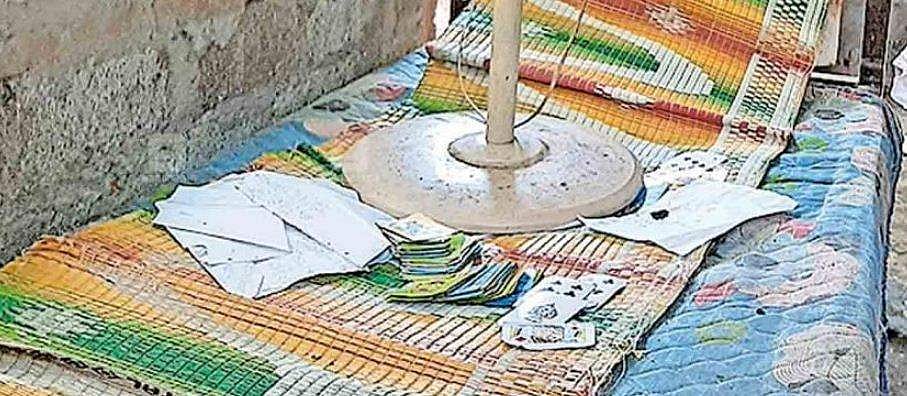 ക്ലാവറിന് പകരം വെച്ചത് ഇസ്‌പേഡ്, തര്‍ക്കം മൂത്തപ്പോള്‍ സുഹൃത്തിനെ കോടാലി കൊണ്ട്‌ വെട്ടിക്കൊന്നു ; പ്രതിയുടെ വെളിപ്പെടുത്തല്‍