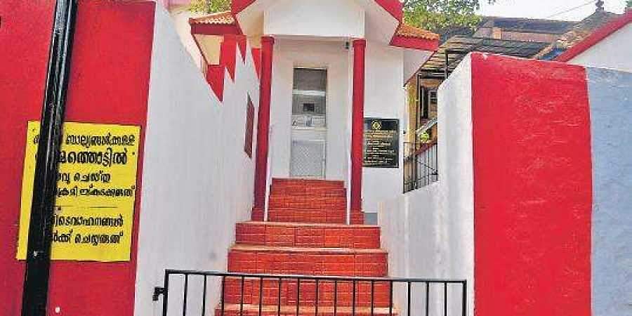 അമ്മ തൊട്ടിലില്‍ നിന്ന് കിട്ടിയ ആണ്‍കുഞ്ഞിനെ പെണ്‍കുട്ടിയായി രേഖപ്പെടുത്തി; മലാലയെന്ന് പേരിട്ട് ശിശുക്ഷേമ സമിതി