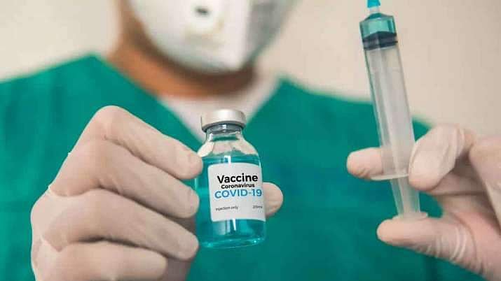 വാക്‌സിന്‍ തിയതിയും സ്ഥലവും അറിയിച്ച് സന്ദേശം, ക്യൂആര്‍ കോഡ് സര്‍ട്ടിഫിക്കറ്റ്; കോവിഡ് പ്രതിരോധ മരുന്ന് വിതരണത്തിനായി രൂപരേഖ ഒരുങ്ങുന്നു 