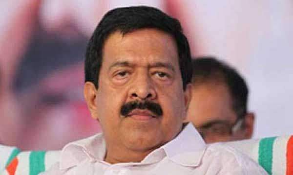 'ഞാന്‍ അപ്പൂപ്പനായി'; കുടുംബത്തില്‍ പുതിയ അംഗം, സന്തോഷം പങ്കിട്ട് ചെന്നിത്തല 