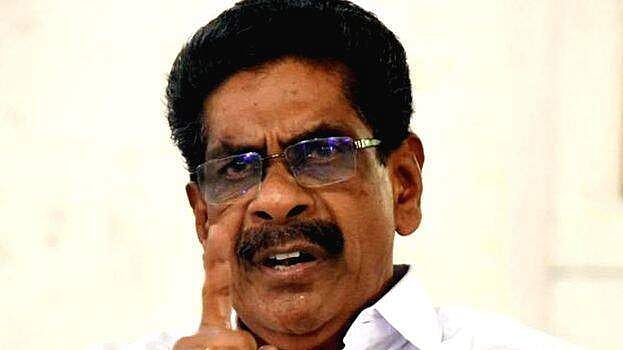 മുല്ലപ്പള്ളിക്ക് എതിരെ ആത്മഹത്യാ പ്രേരണയ്ക്ക് കേസെടുക്കണം; ഡിജിപിക്ക് പരാതി