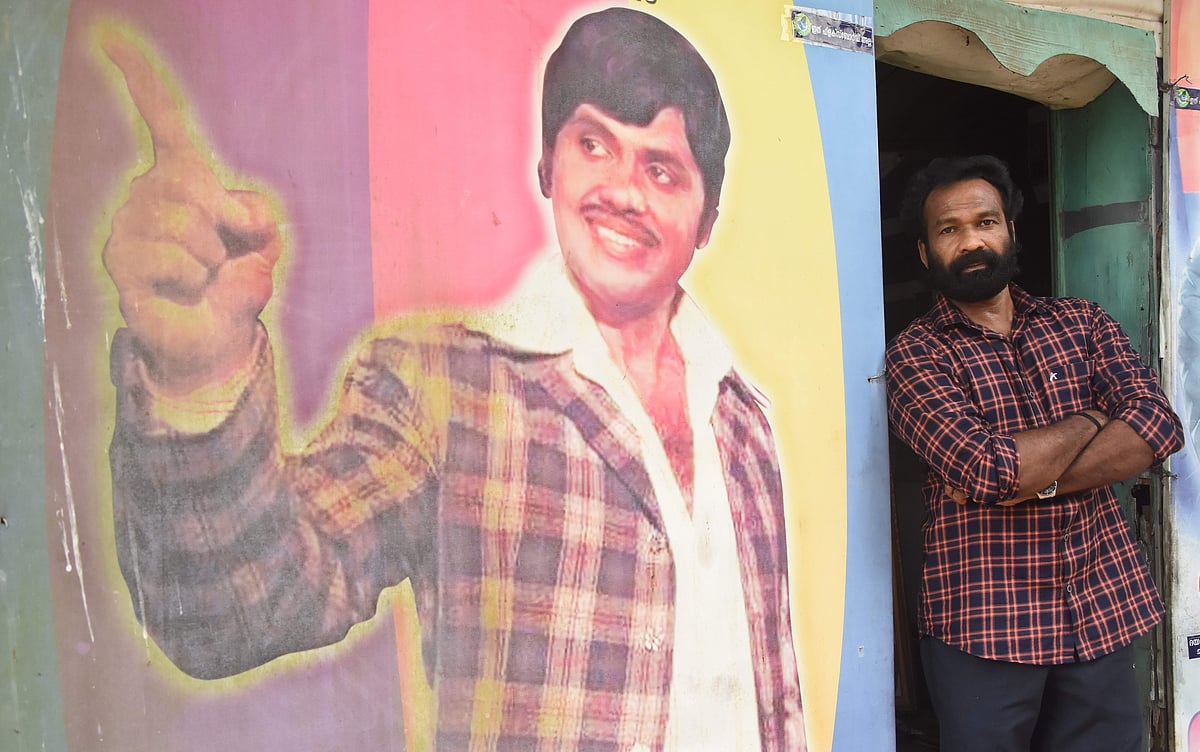ജയന് സ്മരണകള് ഒരു പേരൂര്ക്കട മോഡല്
