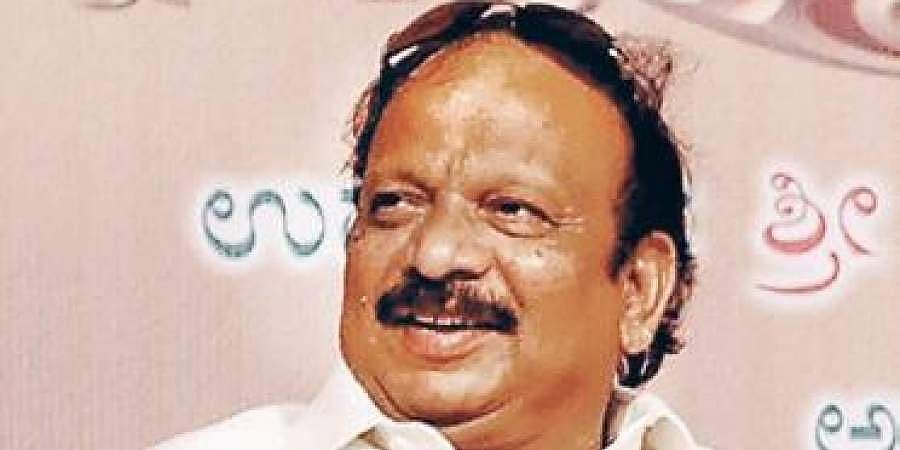 സാമ്പത്തിക തട്ടിപ്പ്; കോൺ​ഗ്രസ് നേതാവും മുൻ മന്ത്രിയുമായ റോഷൻ ബെയ്​ഗ് അറസ്റ്റിൽ
