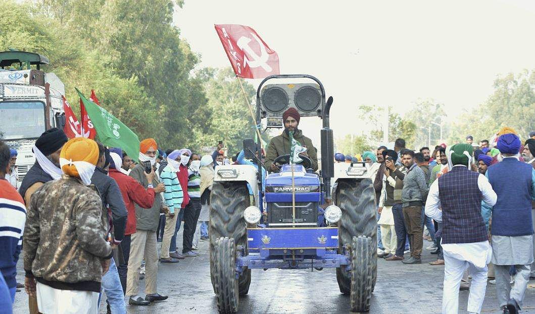 മൂന്നുമാസത്തേക്കുള്ള ഭക്ഷണം; കൂറ്റന്‍ വാട്ടര്‍ ടാങ്ക്, ഇന്‍വെര്‍ട്ടര്‍...; രണ്ടും കല്‍പ്പിച്ചുള്ള ഡല്‍ഹിക്ക് പോക്ക്, ജയിച്ചേ തിരിച്ചുള്ളുവെന്ന് കര്‍ഷകര്‍