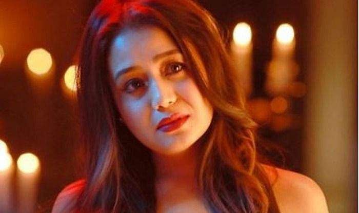 പാട്ടുപാടാനെത്തിയത് മുത്തശ്ശി ലോണെടുത്തു തന്ന 5000 രൂപയും കൊണ്ട്; മത്സരാർത്ഥിക്ക് ഒരു ലക്ഷം രൂപ നൽകി നേഹ കക്കർ