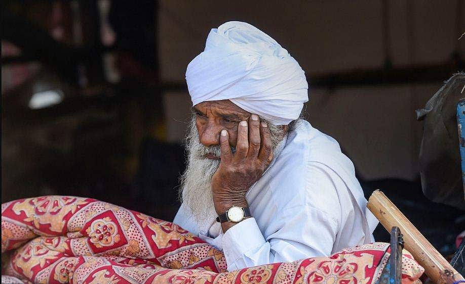 'കര്‍ഷകരെ തീവ്രവാദികളെന്ന് വിളിക്കുന്നവരെ മനുഷ്യരെന്ന് പറയാന്‍ പറ്റില്ല'; നാളെ രാവിലെ എട്ടുമുതല്‍ നിരാഹാര സമരം