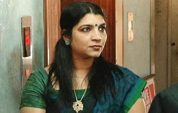 സിപിഎമ്മിന് തന്നെ പേടി, പിന്‍വാതില്‍ നിയമനം പാര്‍ട്ടി ഫണ്ടിന് വേണ്ടി ; സരിത എസ് നായരുടെ പുതിയ ഓഡിയോ ക്ലിപ്പ് പുറത്ത്
