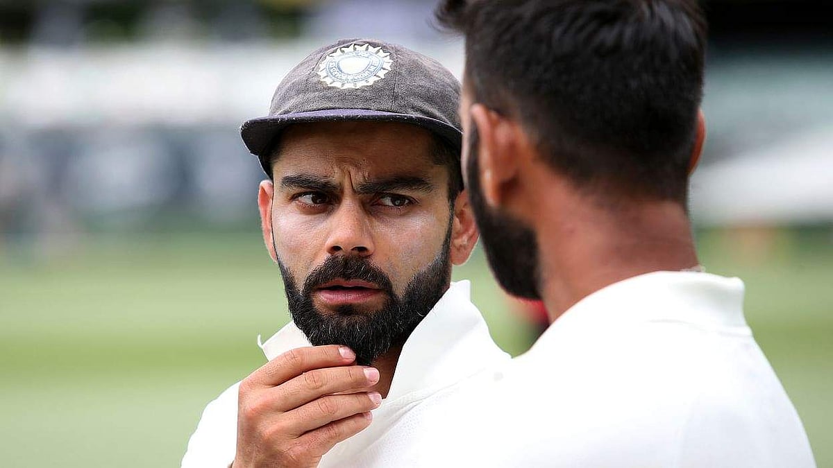 ടീമിനെ തെരഞ്ഞെടുത്തത് കോഹ് ലിയുടെ സാന്നിധ്യത്തില്‍; പൃഥ്വി ഷായും, ദേവ്ദത്ത് പടിക്കലും ഇംഗ്ലണ്ടിലേക്കില്ല; വഴങ്ങാതെ ബിസിസിഐ