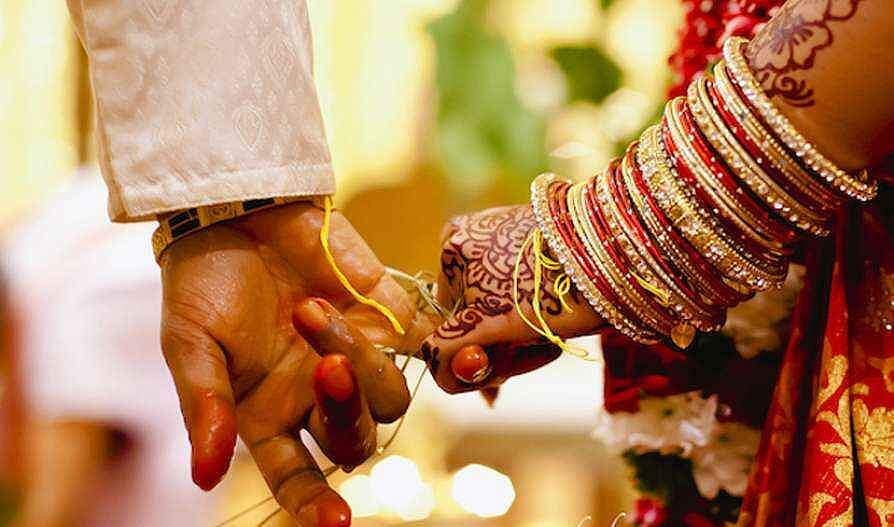 വിവാഹം കഴിഞ്ഞ് വരന്റെ വീട്ടിലെത്തി, മണിക്കൂറുകള്‍ക്കകം വധു സ്വര്‍ണവും പണവുമായി മുങ്ങി