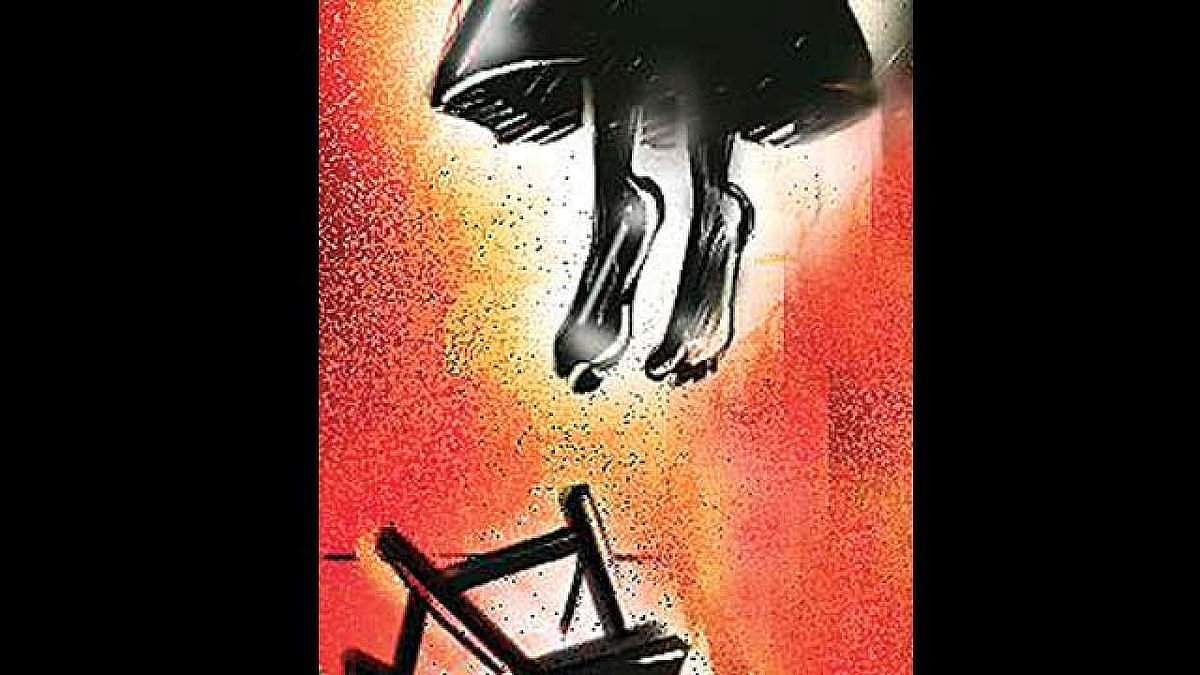 കൊലക്കേസ് പ്രതിയുടെ കാമുകി മരിച്ച നിലയിൽ, സമീപത്തായി തൂങ്ങിയ നിലയിൽ പ്രതിയും