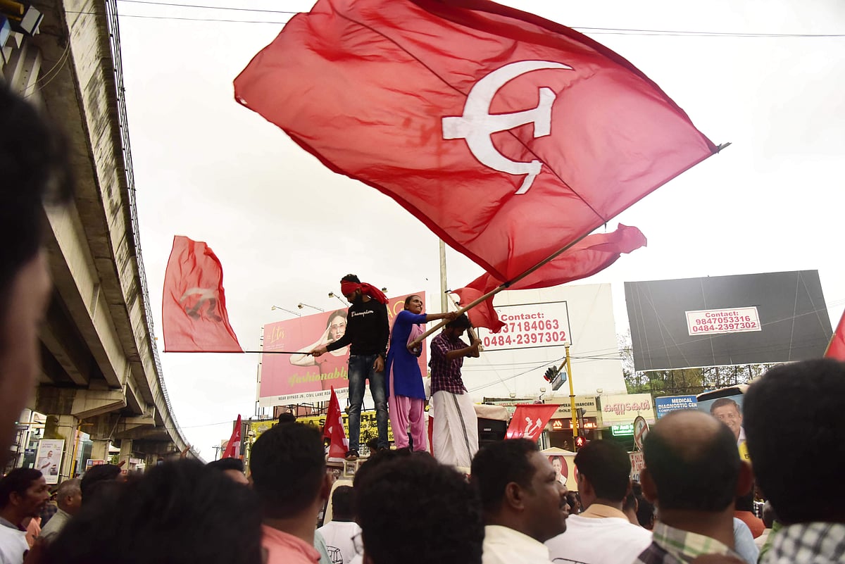 മുനിസിപ്പാലിറ്റികളിലും ഇടത് 'പടയോട്ടം', 42 ഇടത്ത് ഭരണം ; പിഴവ് തിരുത്തി തെരഞ്ഞെടുപ്പ് കമ്മീഷൻ