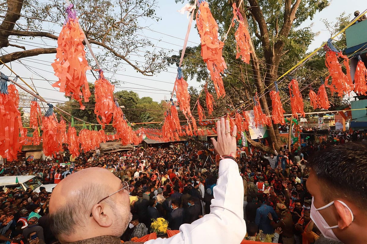 ഇത് മോദിയ്ക്കുള്ള സ്‌നേഹം; മമതയോടുള്ള വെറുപ്പ്; ബംഗാളില്‍ പടുകൂറ്റന്‍ റാലിയുമായി അമിത് ഷാ  
